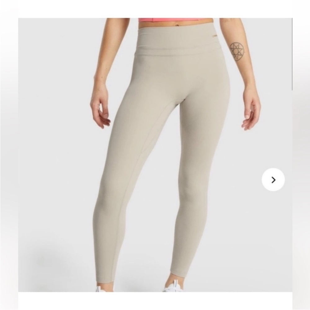 Gymshark x Whitney Simmons Leggings👖Mink Sz XS